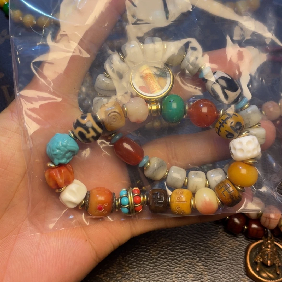 杨***一吊坠菩提根/象牙果