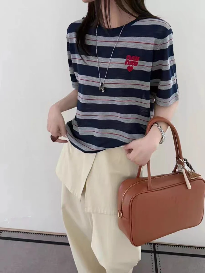 欧洲站乌衣轩夏季新款撞色条纹针织上衣女