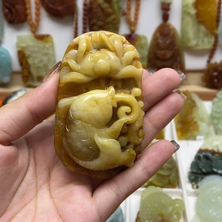 f***9蛇纹石玉未镶嵌颈饰