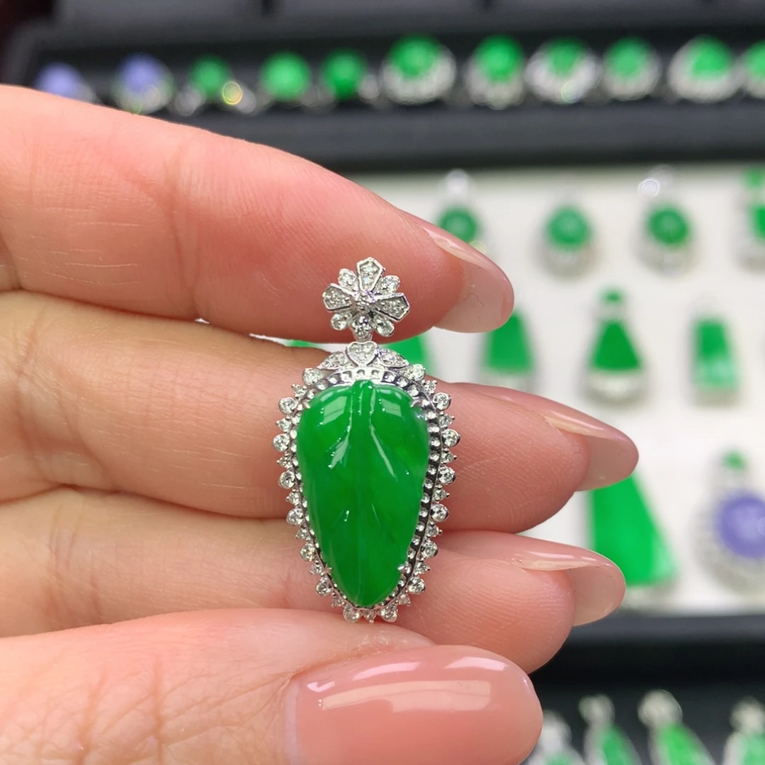 翡翠18K金镶嵌吊坠(不含链)