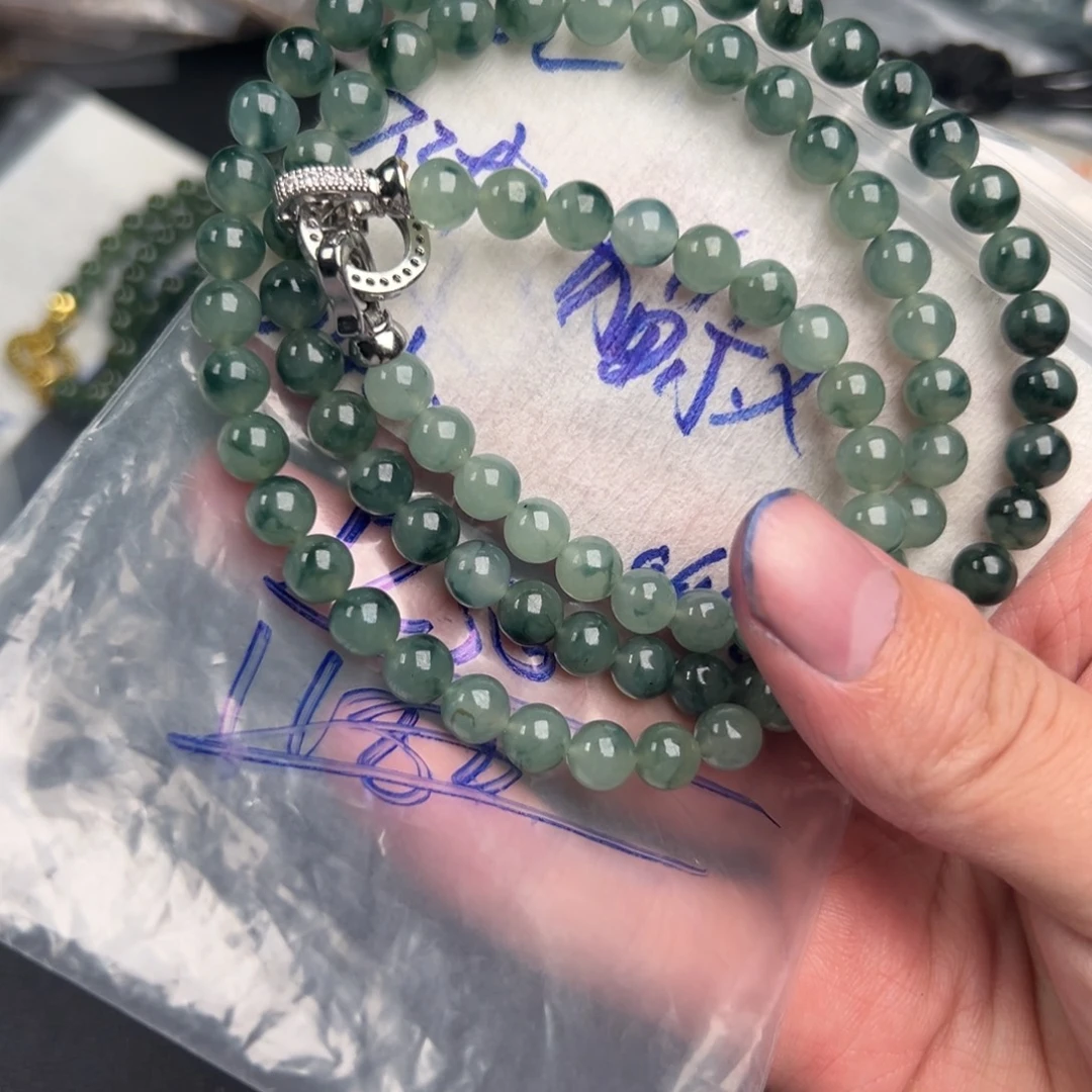 猫***叔定制翡翠未镶嵌缅甸翡翠