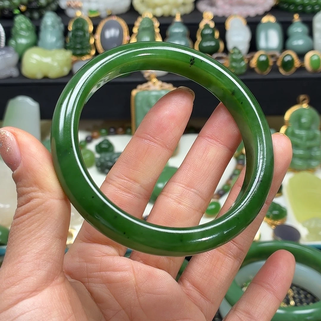 和田玉未镶嵌颈饰61.5大漏