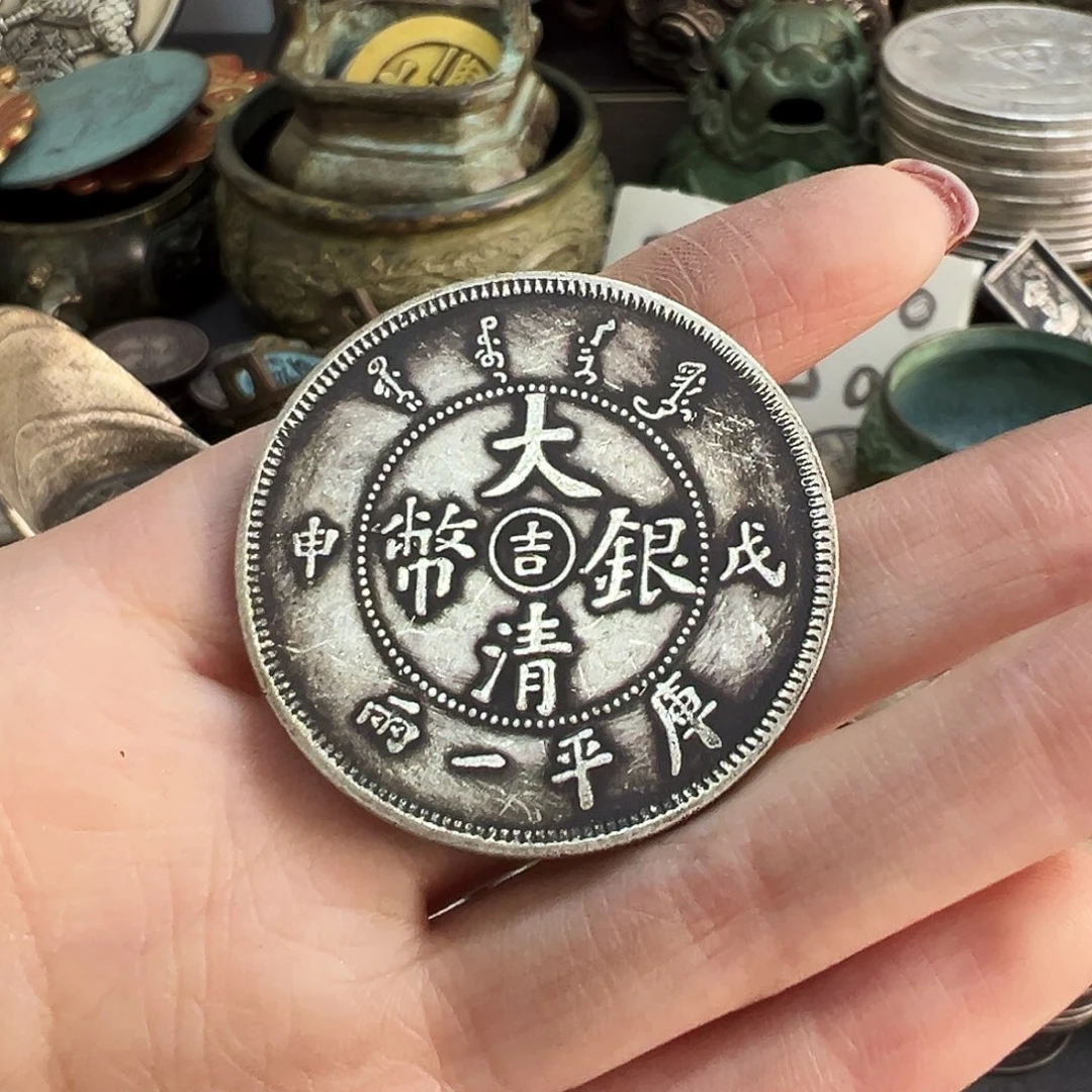 金属复古风格摆件