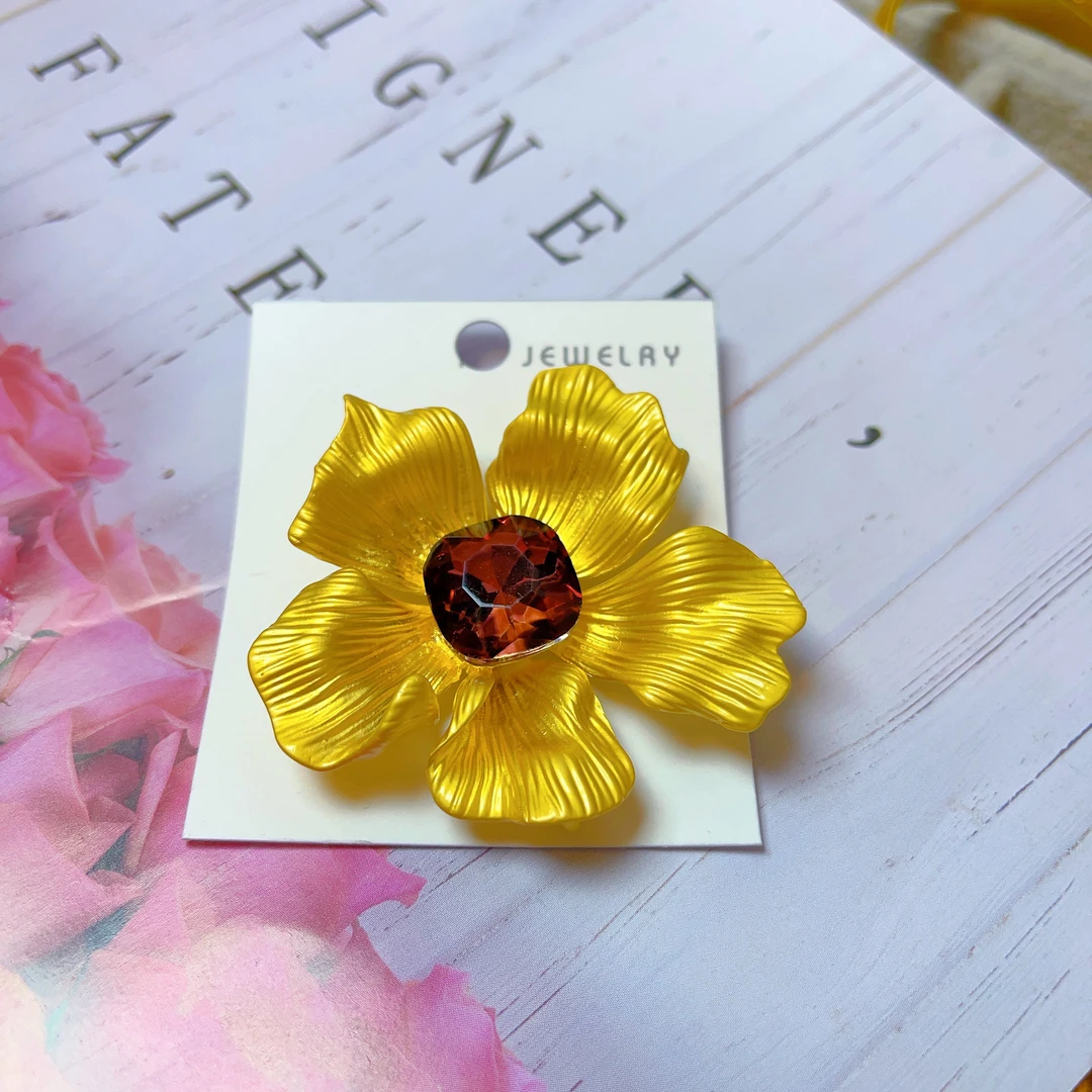 铜合金胸针 147新款胸针爆款白搭时尚金色铜合金白搭时尚