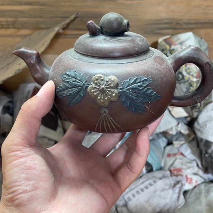 茶壶紫砂老厂紫砂壶一件。