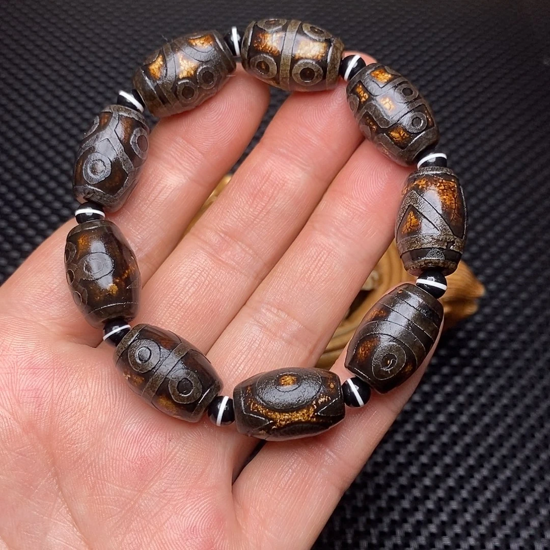 宝***陈玛瑙/玉髓未镶嵌手链