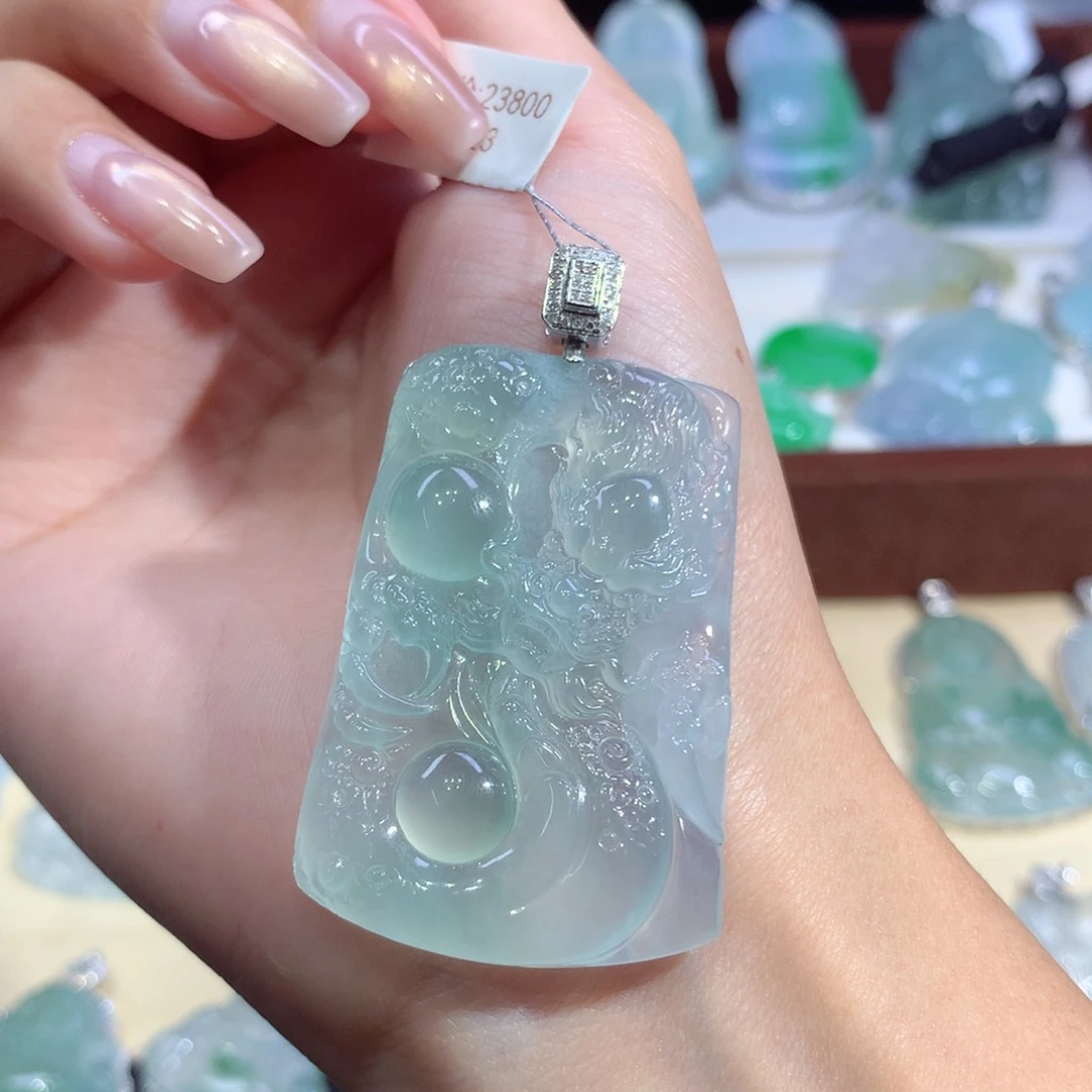 吊坠(不含链)18K金镶嵌翡翠