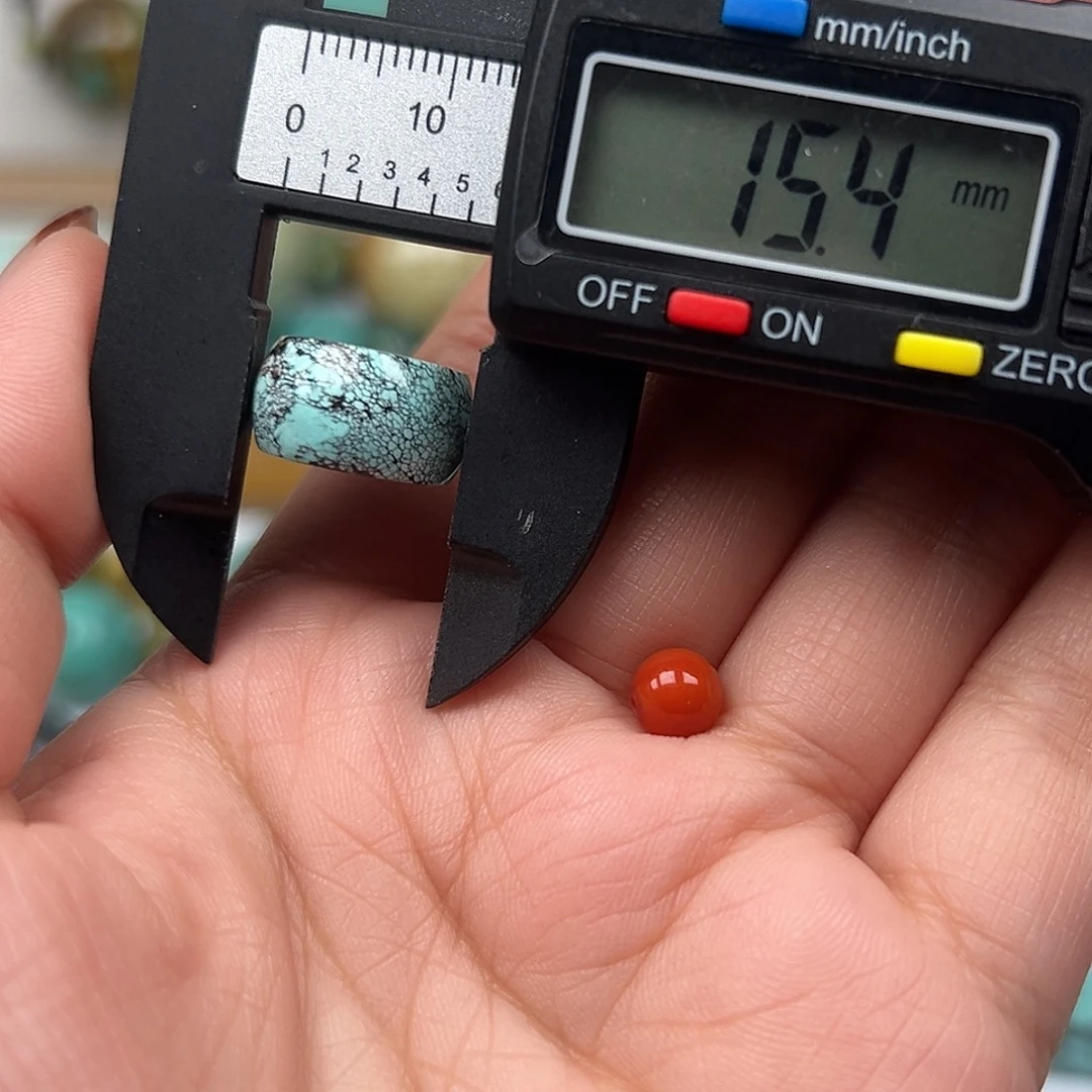 南红玛瑙未镶嵌珠宝奇石