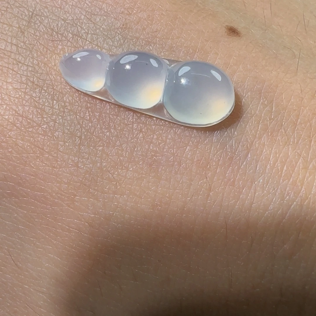 翡翠未镶嵌挂件福豆