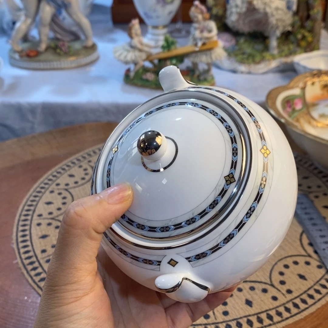瓷器哈哈哈哈哈哈哈我