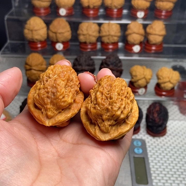 文玩核桃把件霸王枪蟾26