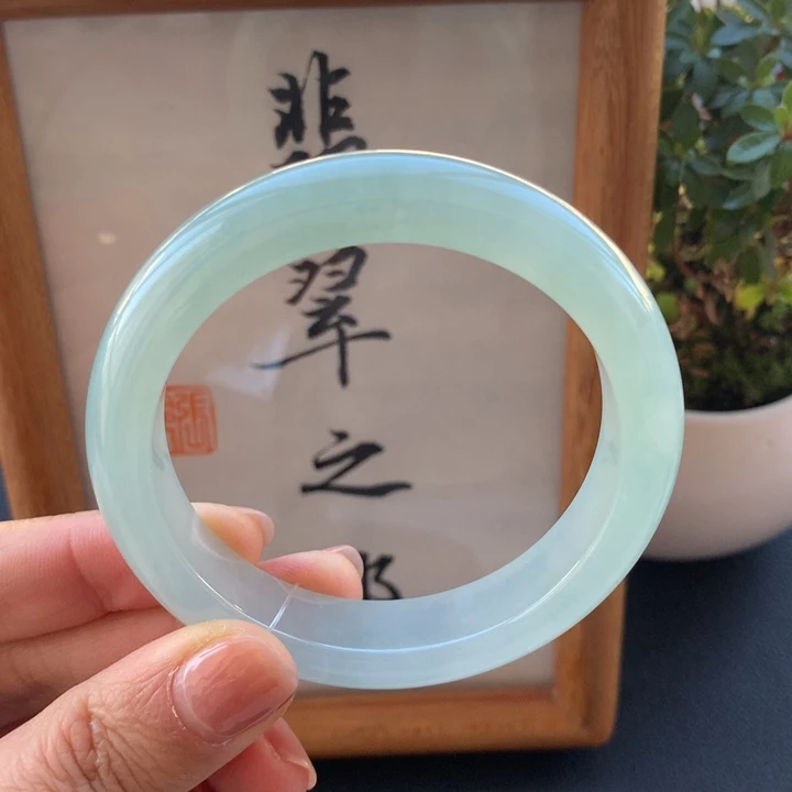 翡翠手镯未镶嵌翡翠手镯52