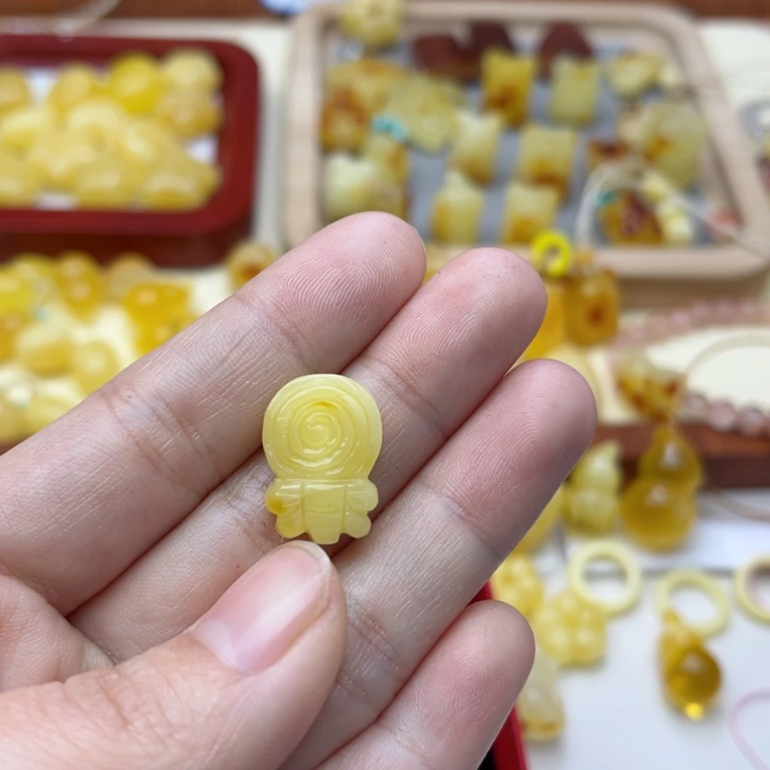 【闪购商品】蜜蜡裸石未镶嵌M*配饰