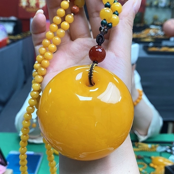 琥珀珠宝奇石未镶嵌