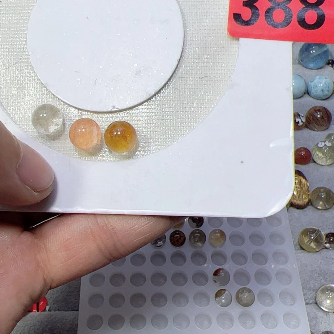 水晶颈饰未镶嵌妮*?