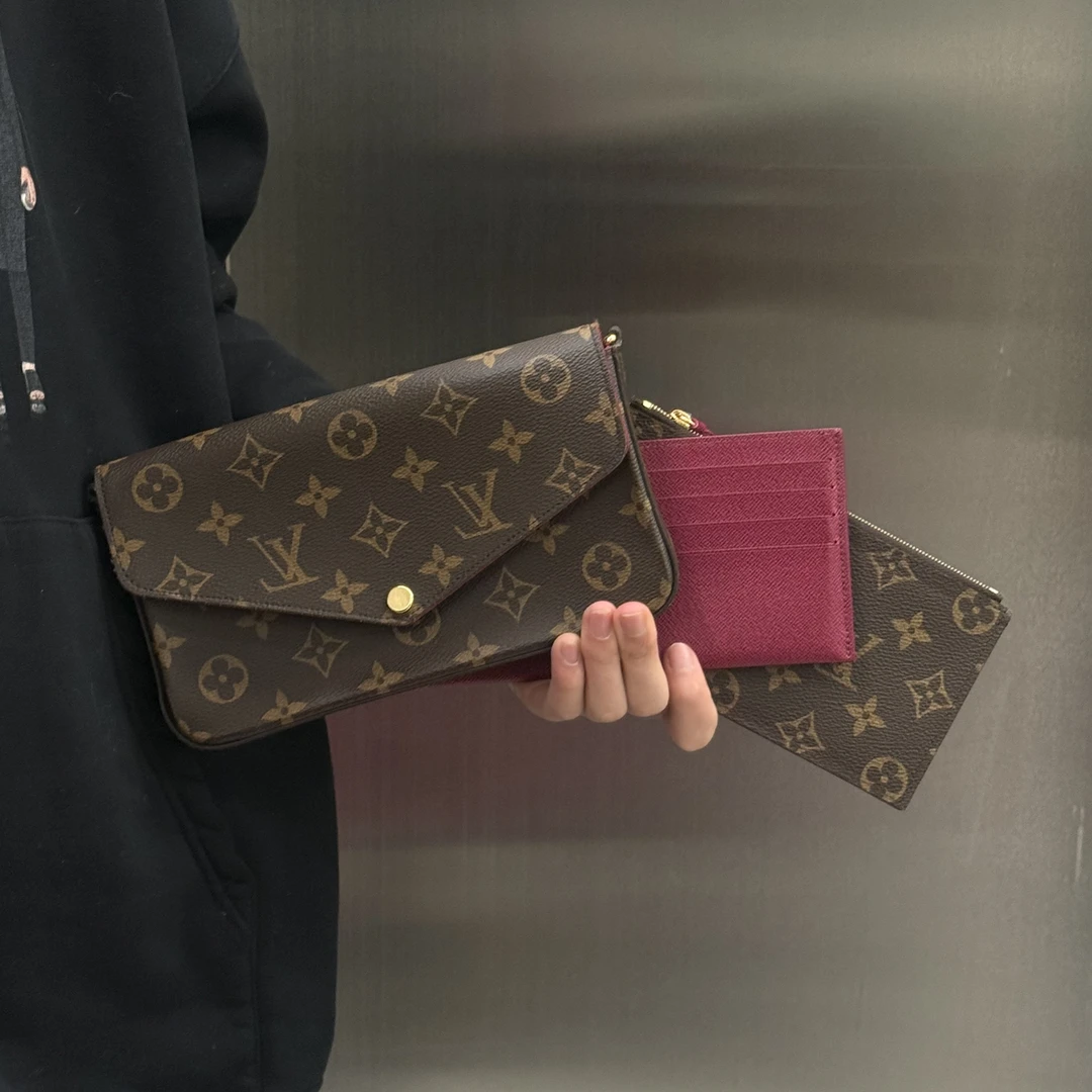 95新 LouisVuitton/路易威登 三合一信封包经典老花