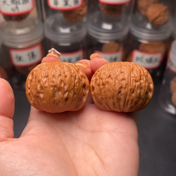 文玩核桃把件铁锤妹妹精品