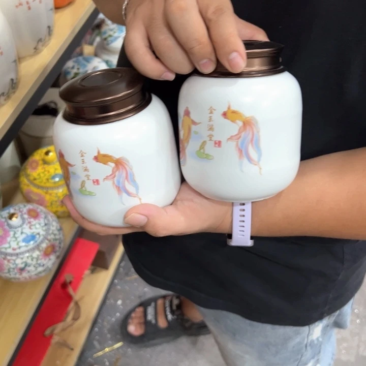 瑕疵福利品陶瓷茶叶罐介意勿拍