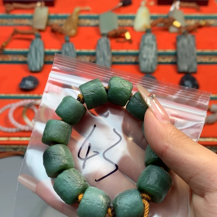 和田玉（糖玉）颈饰未镶嵌净****心