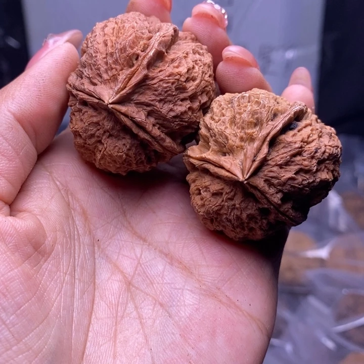 文玩核桃把件云南野生铁核桃193号40mm