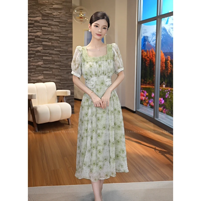 2025年夏季新款【7188】小众设计感女装薄荷绿度假风碎花方领连衣裙
