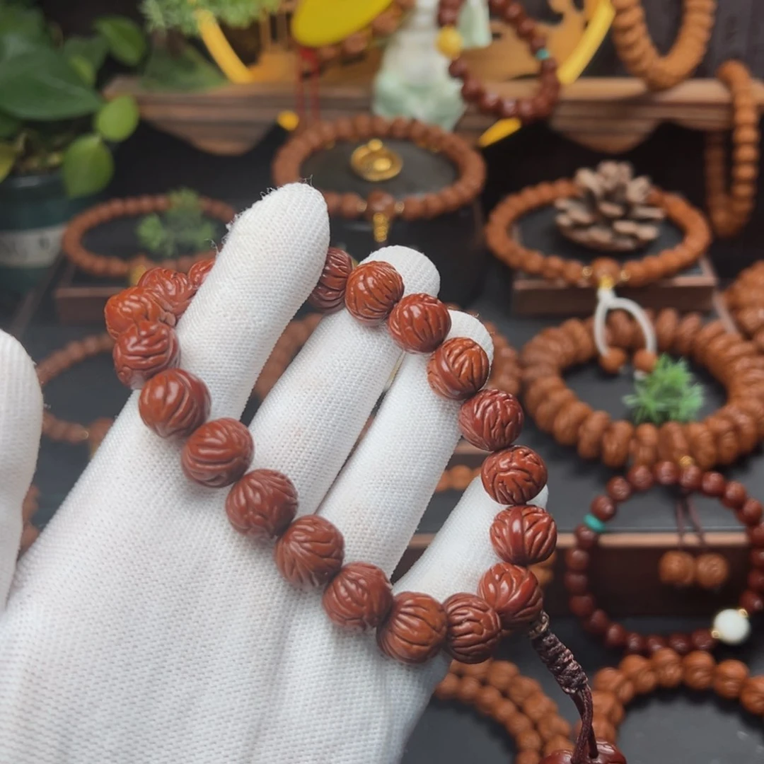 吊坠桃核新***！1.3祥云手持回血串