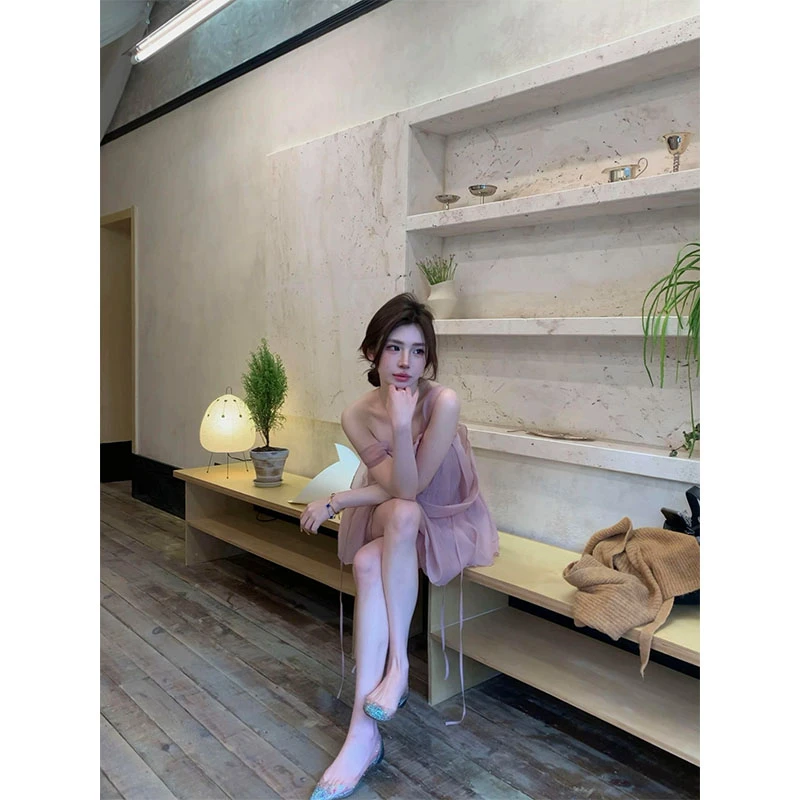 法式甜美风气质减龄设计感蝴蝶结系带露肩连衣裙显瘦绝美休闲短裙