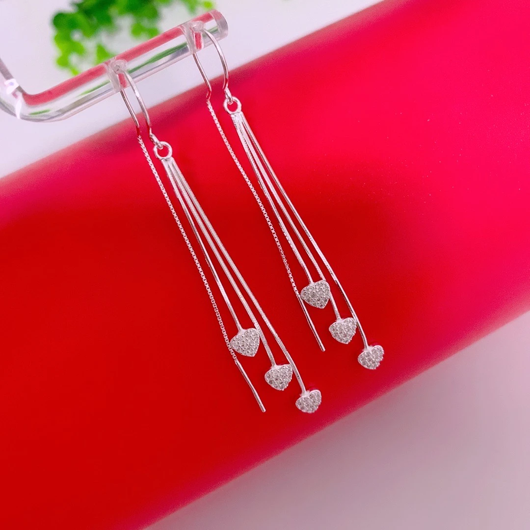 足银合成锆石耳饰 足银（爱心防丢耳线）轻奢气质百搭时尚潮流爆款