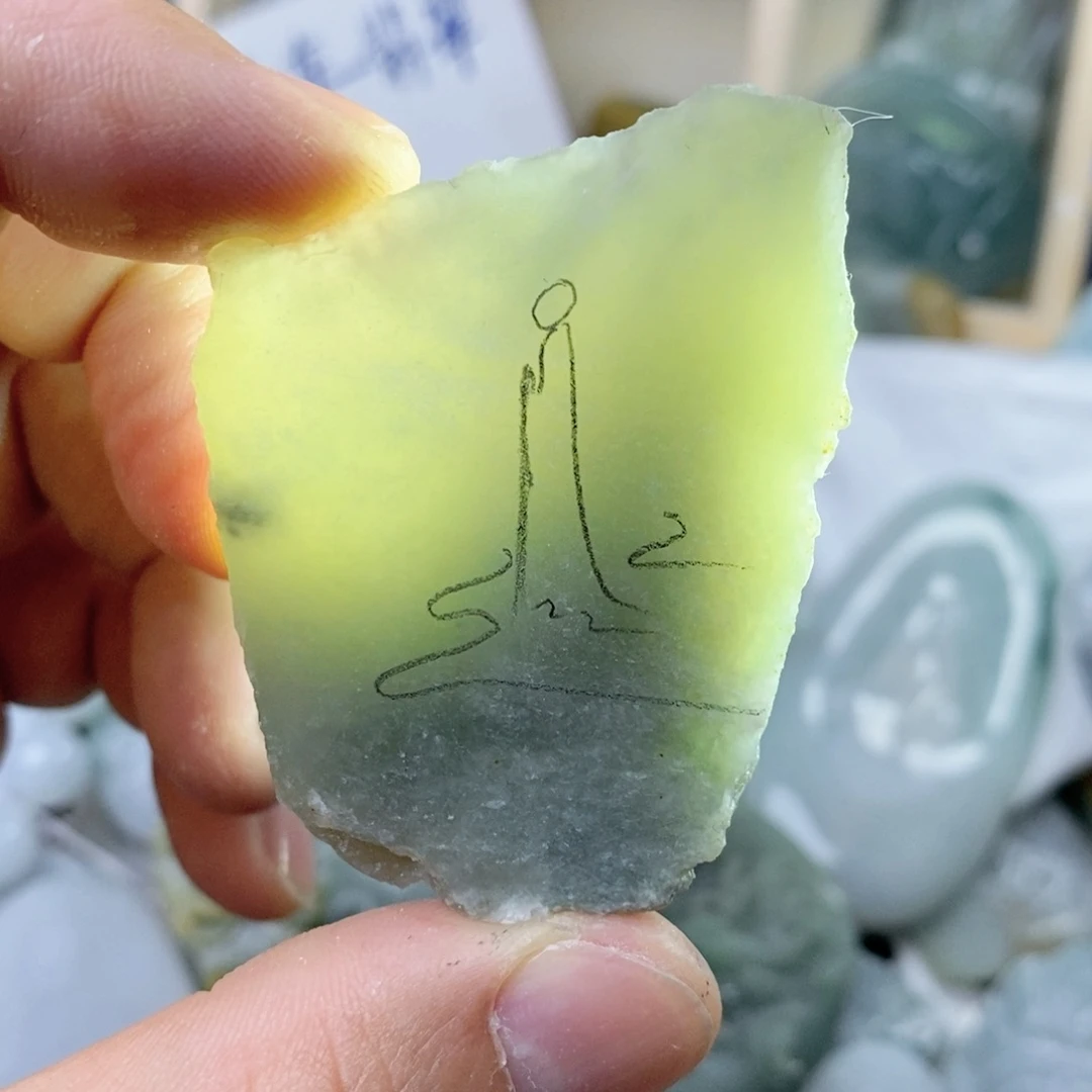 翡翠颈饰未镶嵌好