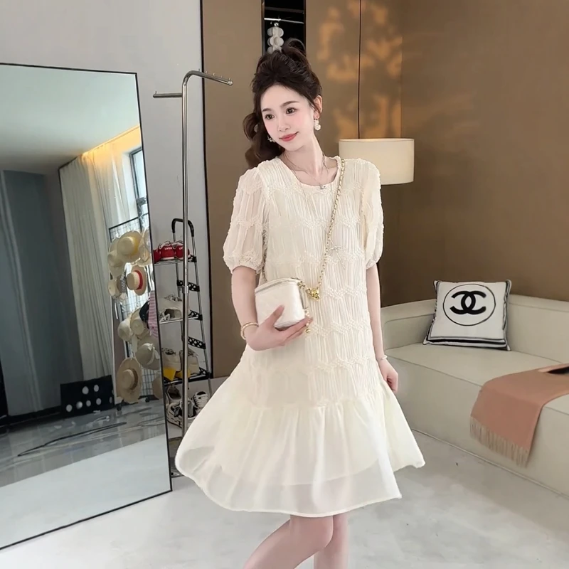 高级感圆领褶皱短袖连衣裙女2025夏新款小个子时尚显瘦A字中长裙