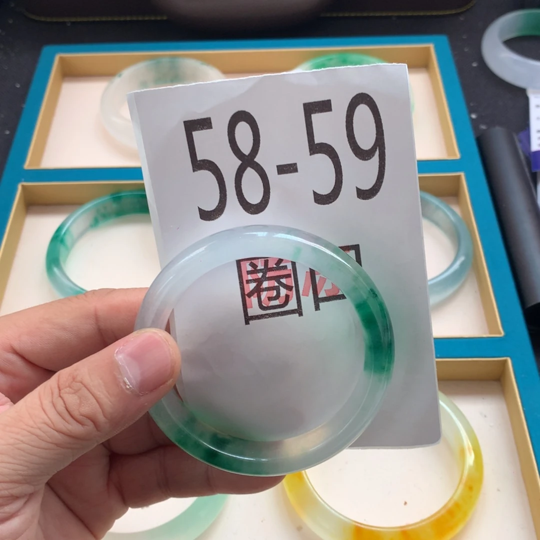 1石英岩玉手镯手镯