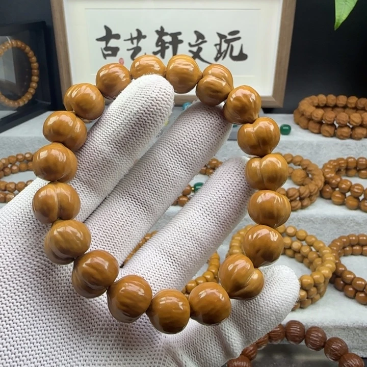 H***o15左右屁桃猴头手串