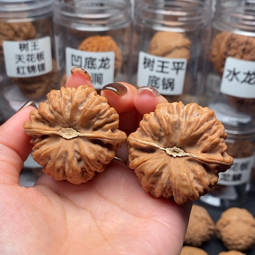 【闪购商品】吊坠文玩核桃凹底42