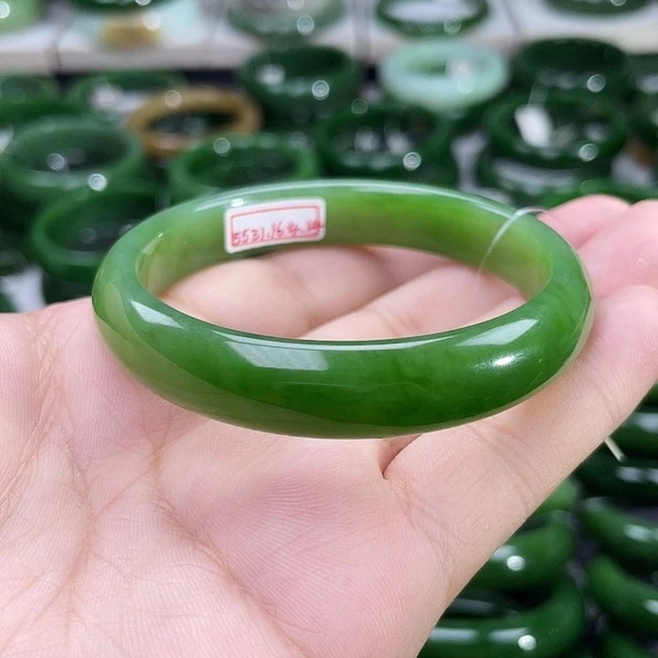 和田玉（碧玉）手镯未镶嵌