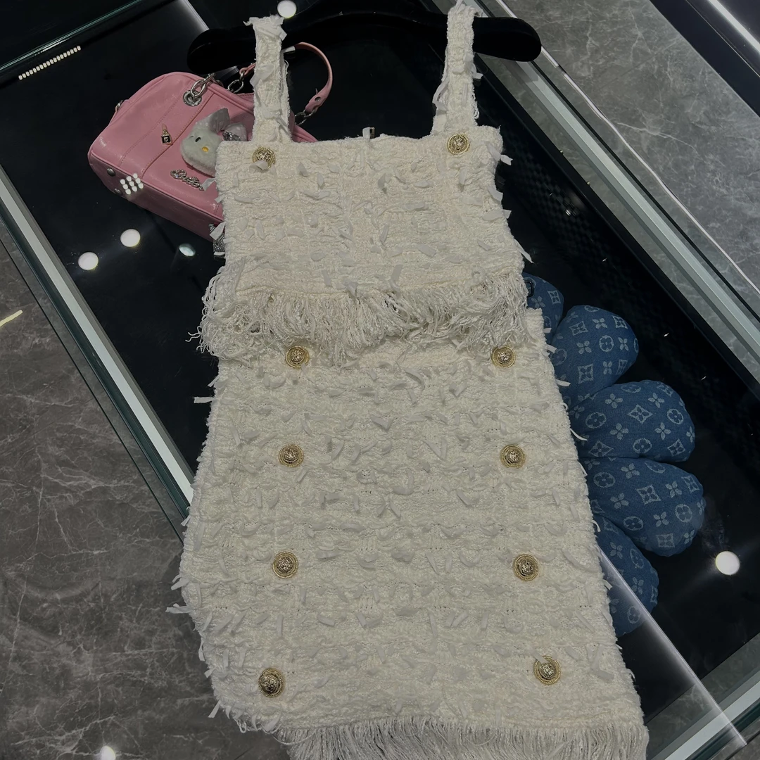 《猪猪出品》气质百搭高级时尚设计感女装吊带背心套装553