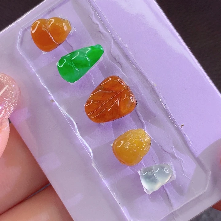 定制翡翠未镶嵌翡翠