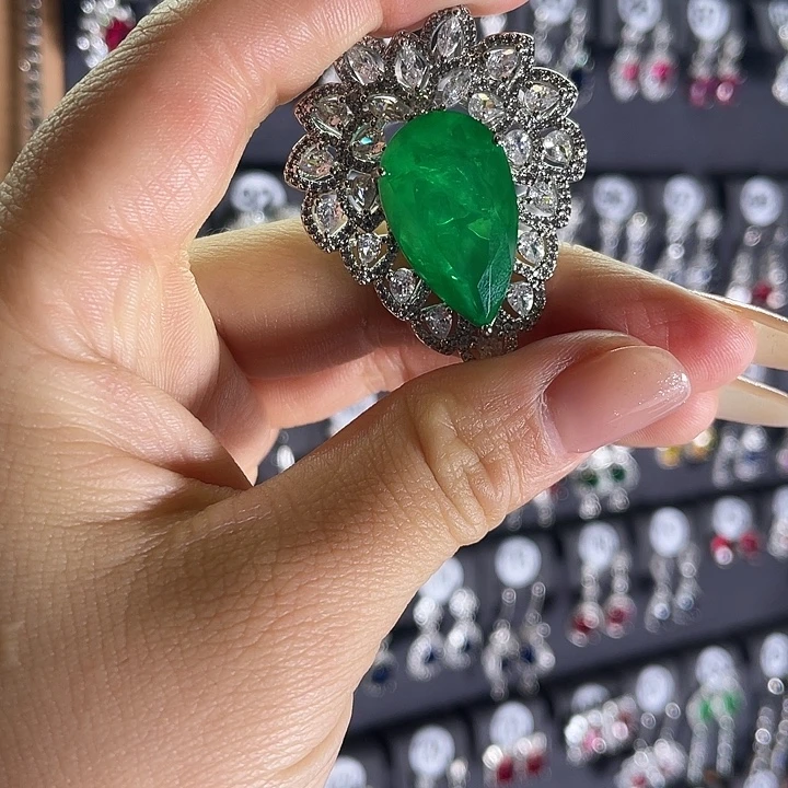 颈饰银S925镶嵌祖母绿