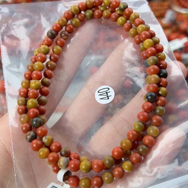 南红玛瑙手串未镶嵌