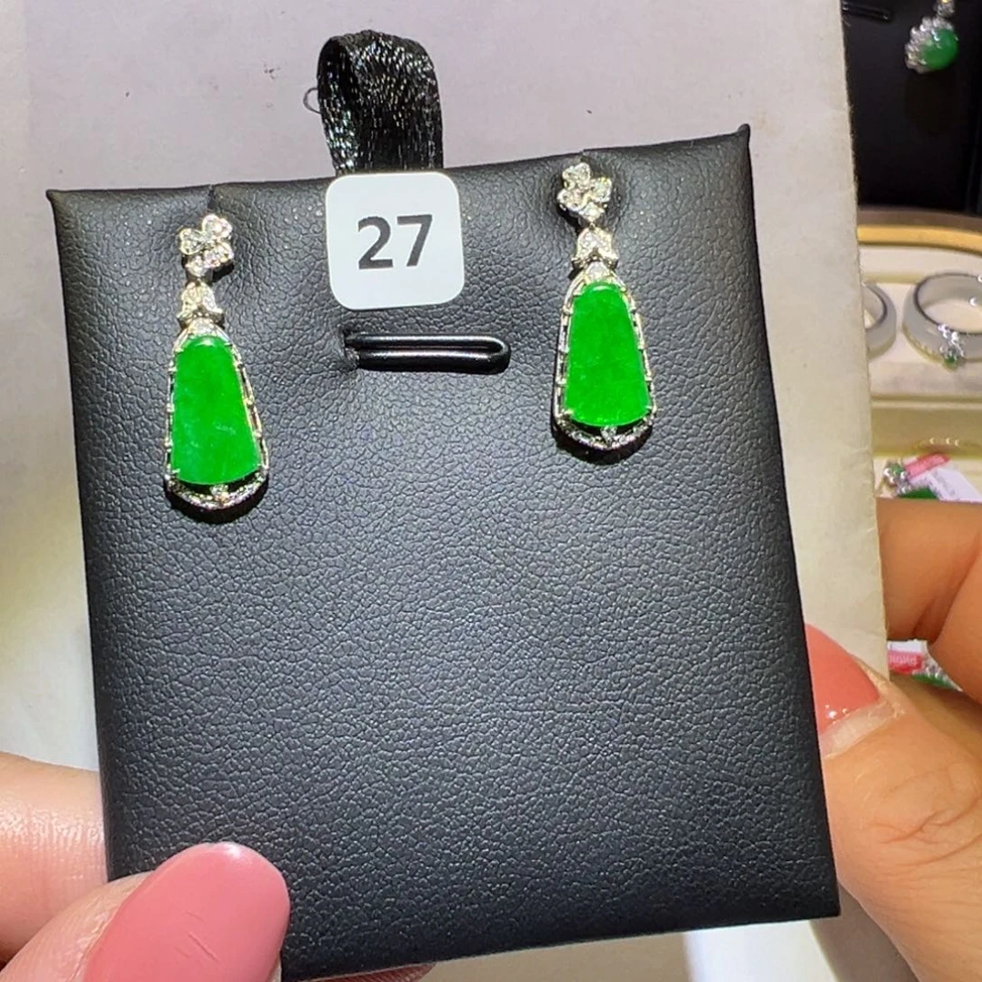 翡翠颈饰18K金镶嵌耳环