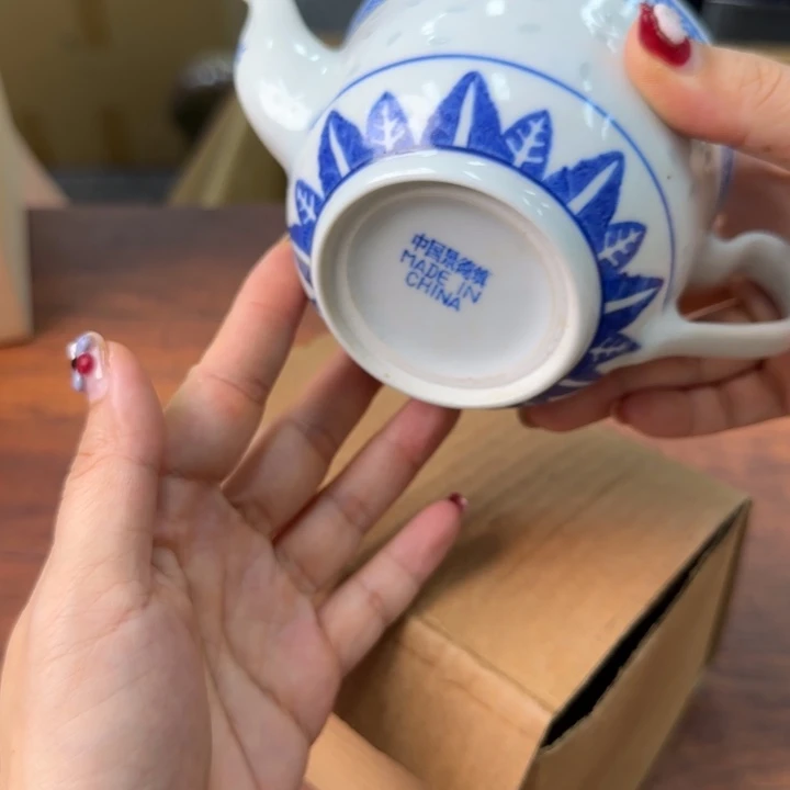 一个陶瓷物件哈哈哈哈哈