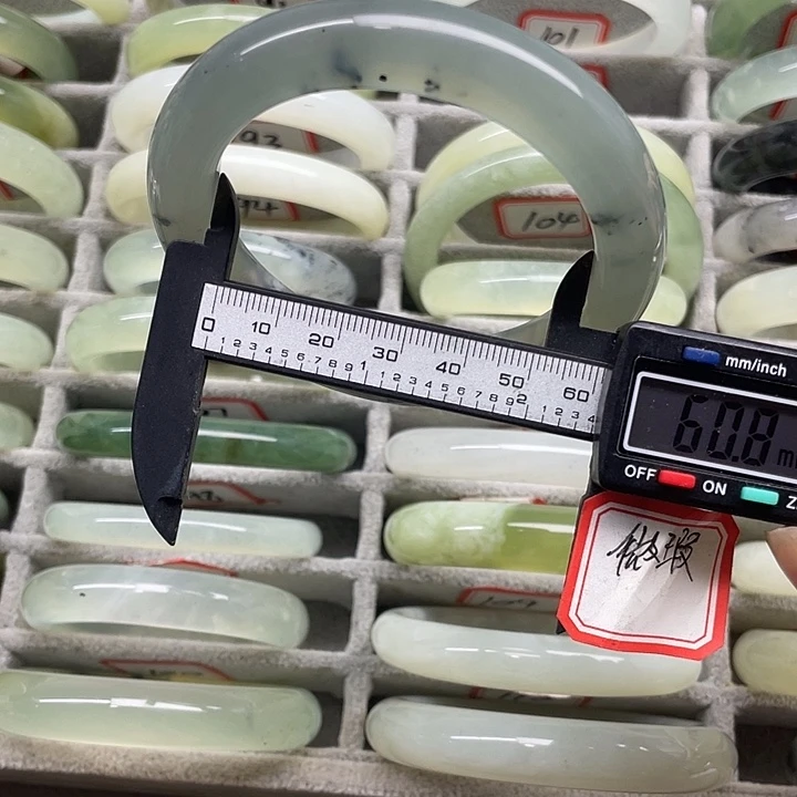 未镶嵌蛇纹石玉手镯102