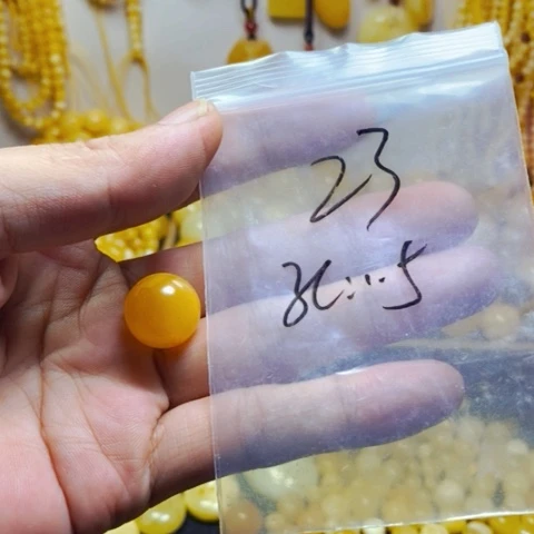 未镶嵌蜜蜡裸石天然蜜蜡鸡油黄16.2圆珠