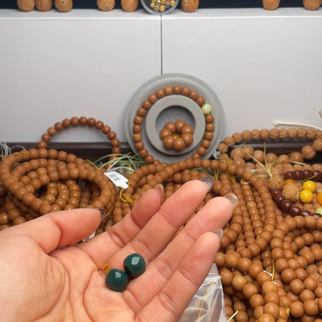 9***7吊坠猴头核桃琉璃