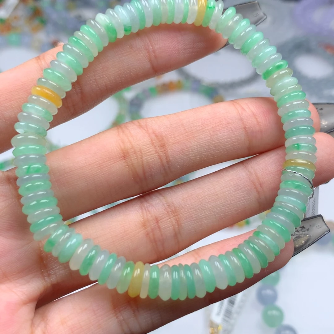 未镶嵌手链翡翠是74