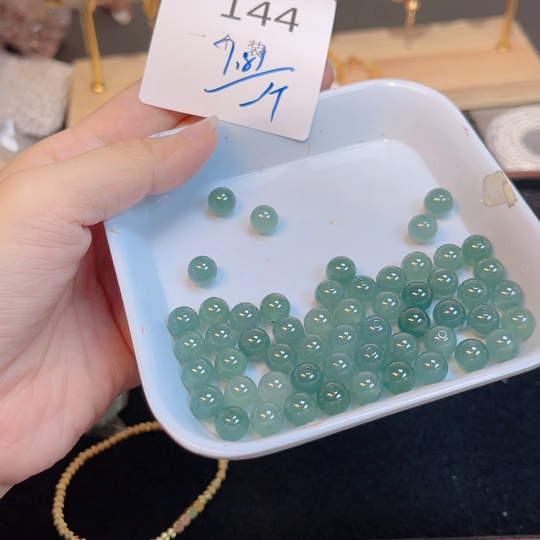 水晶珠宝半成品未镶嵌144 。