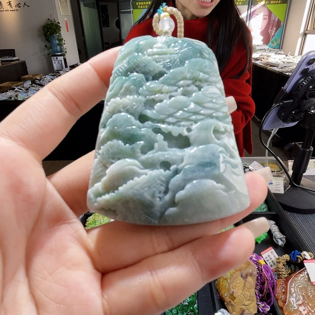 颈饰未镶嵌翡翠一