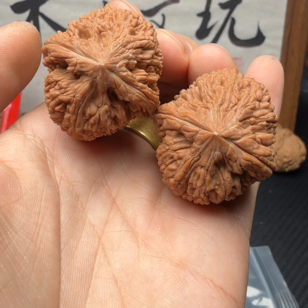 昌***真吊坠文玩核桃34大蒜头货头新果