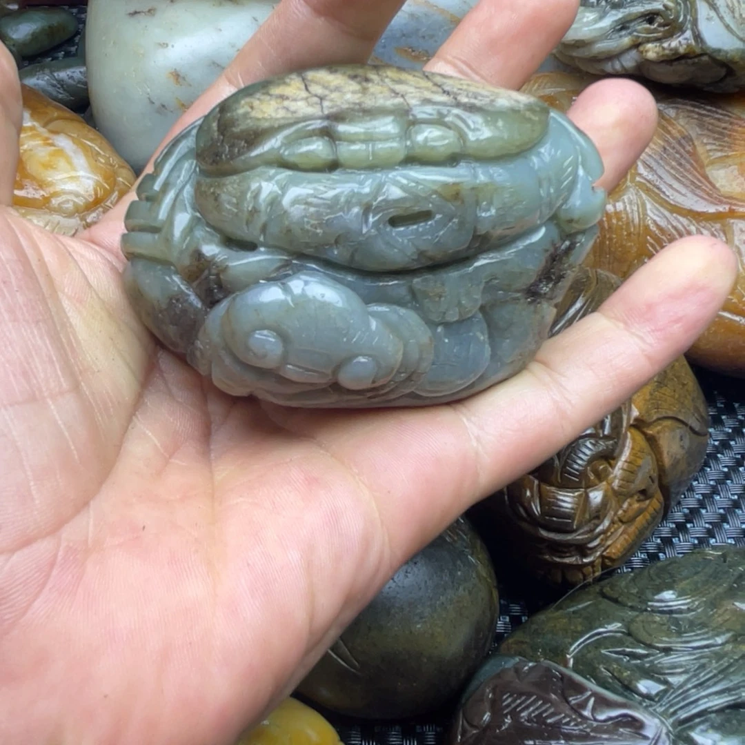 和田玉（糖玉）未镶嵌挂件