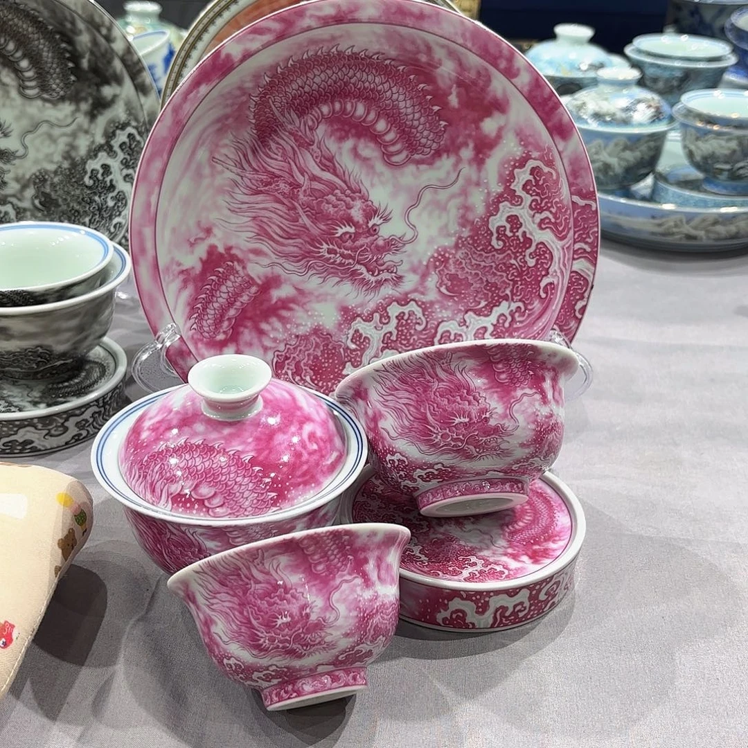 瓷片景德镇瓷器精品陈列