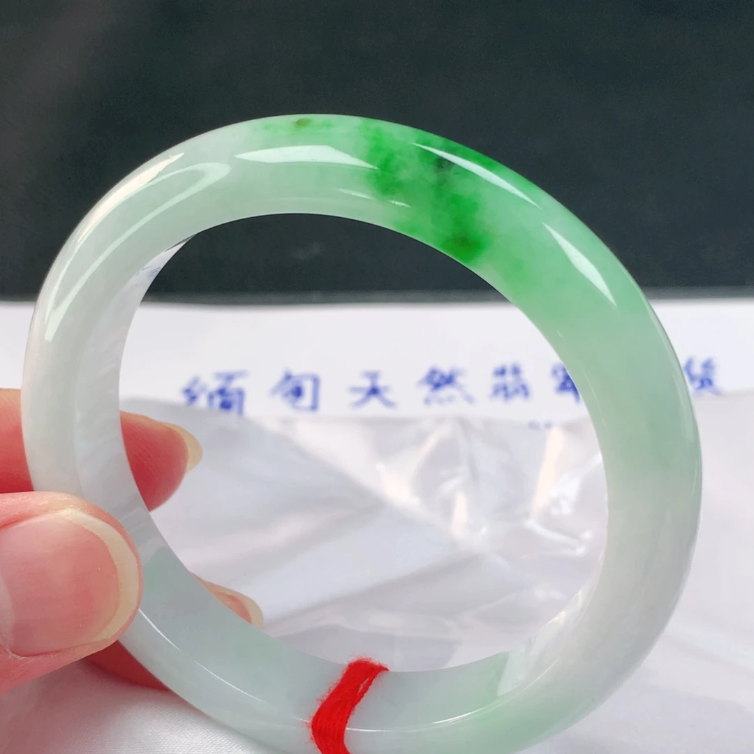 翡翠未镶嵌手镯121